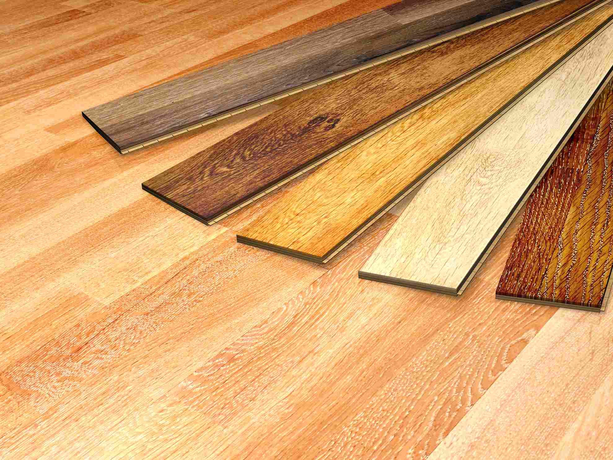 Veneer kayu adalah lembaran kayu tipis yang diperoleh dari proses pengupasan kayu gelondongan.